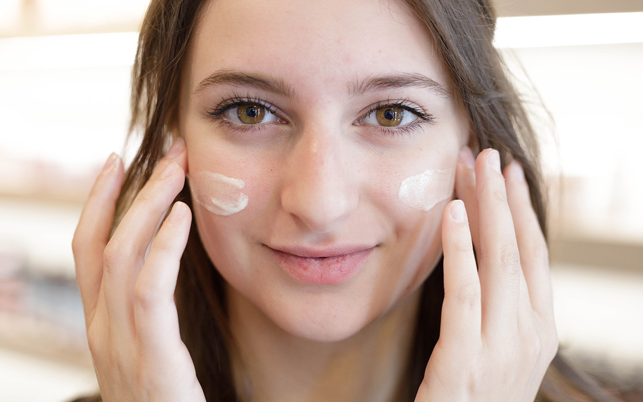 Come proteggere la pelle del viso dai raggi UVA e UVB