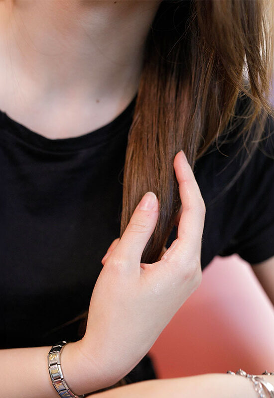 Come contrastare la caduta dei capelli nelle donne